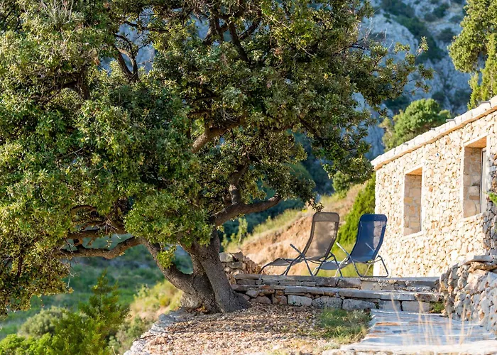 Villa Hidden Gem By Nono Ban Bol